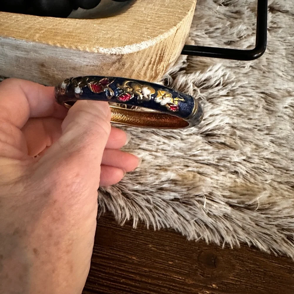 Blue and Silver Floral bangle Bracelet